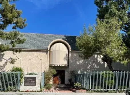 17061 Roscoe Boulevard #14, Northridge, CA 91325