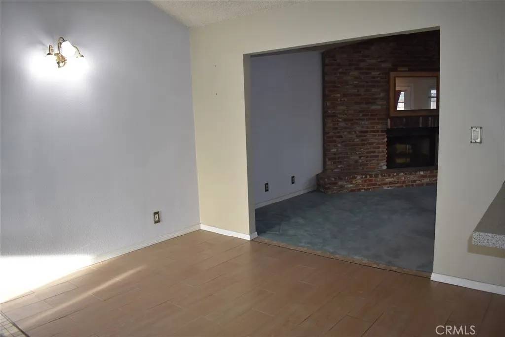 Saugus, CA 91350,26686 Abajo Drive