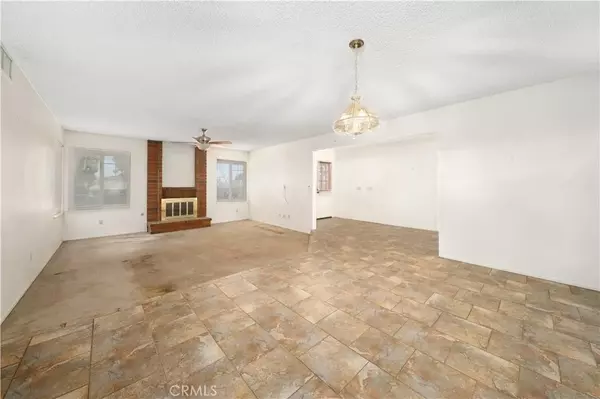 Palmdale, CA 93551,808 Lisa Street