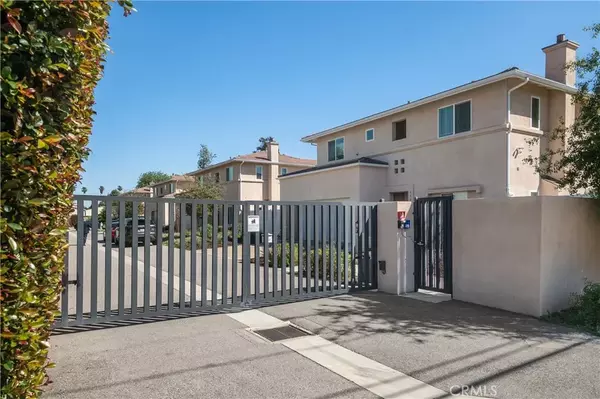 Lake Balboa, CA 91406,15956 Ward Court