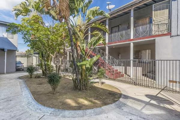 North Hollywood, CA 91605,6903 Fulton Avenue