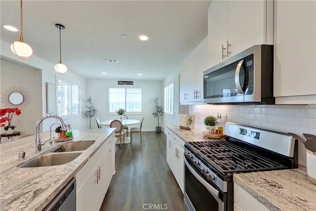 Canyon Country, CA 91350,18320 Cachet Way