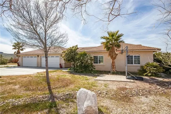 4523 Sunbow Avenue, Mojave, CA 93501