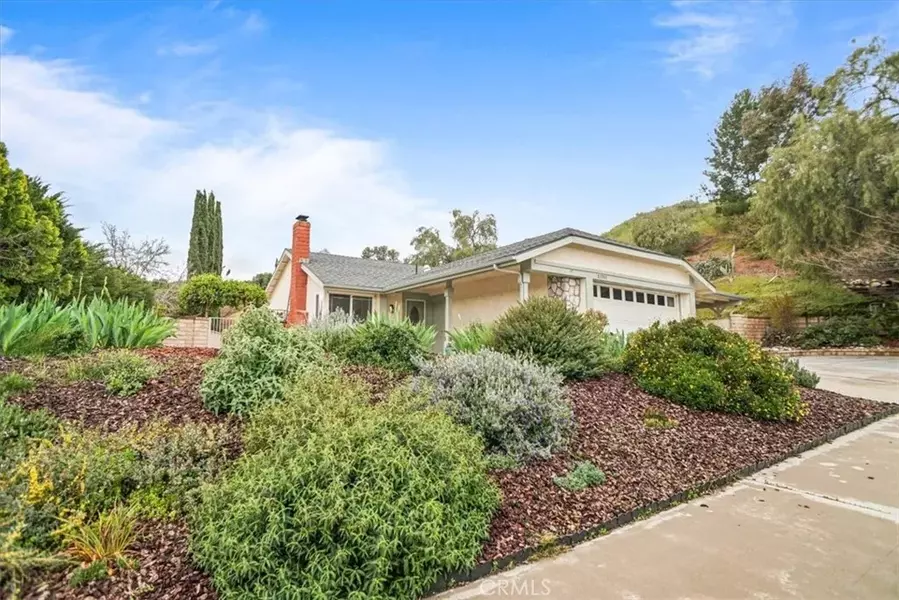 21752 Whey Drive, Saugus, CA 91350