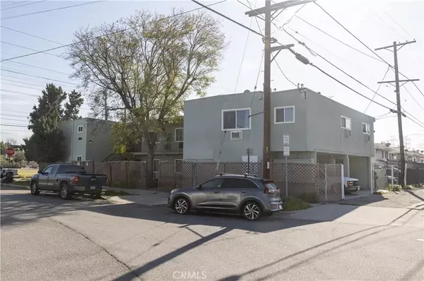 North Hollywood, CA 91601,5887 Whitnall