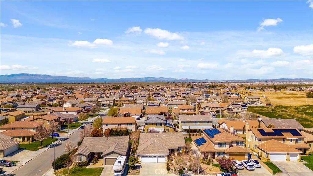 Lancaster, CA 93536,6141 W Avenue J14