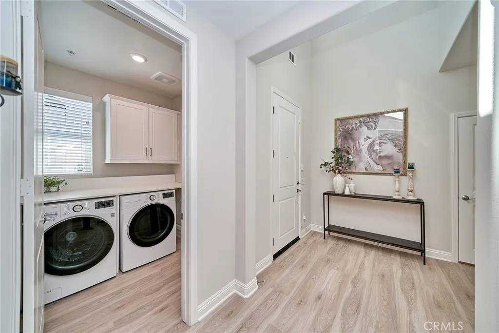 Saugus, CA 91350,20590 Galloway Drive