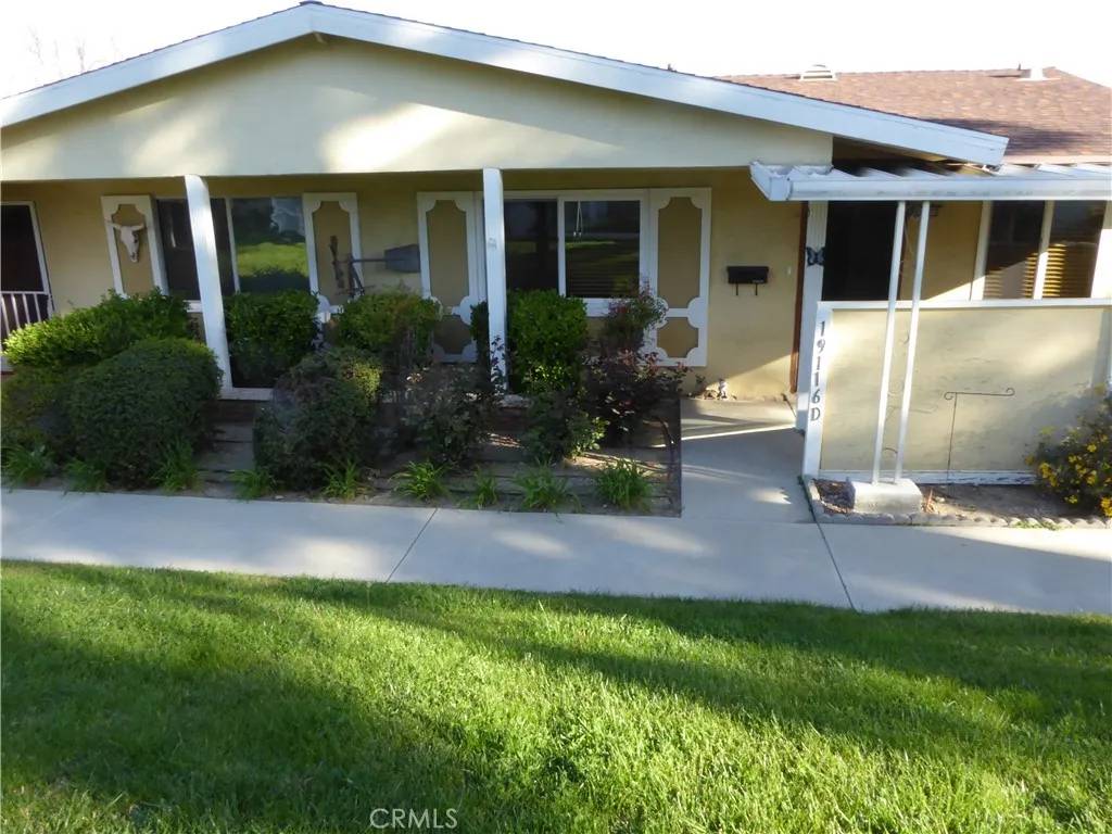 19116 Avenue Of The Oaks #D, Newhall, CA 91321