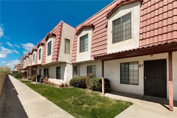 2260 E Avenue Q4 #67, Palmdale, CA 93550
