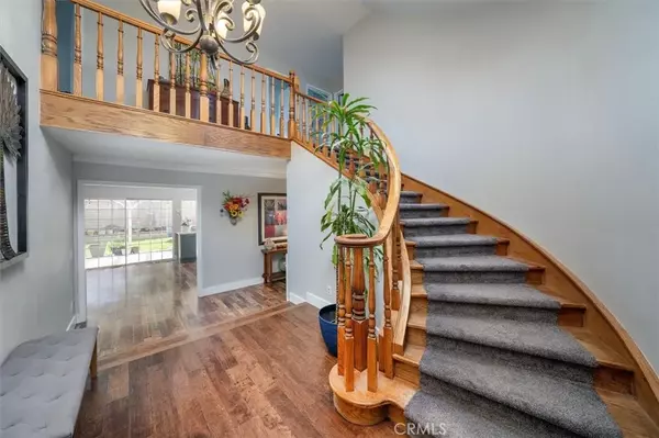 Valencia, CA 91355,23508 Via Galera