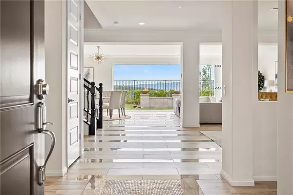 Saugus, CA 91350,19560 Griffith Drive