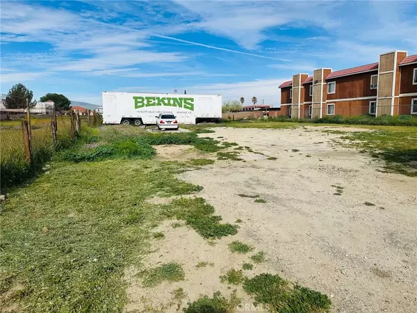 Palmdale, CA 93550,38707 10th Street East