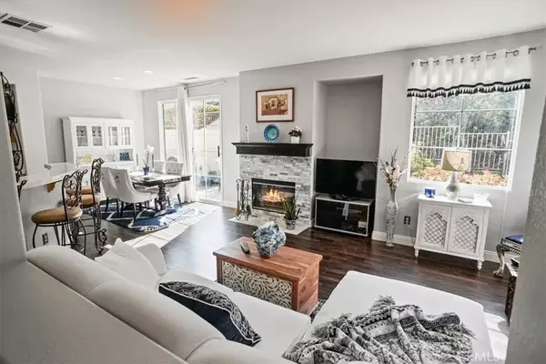 Valencia, CA 91354,28013 Dickason Drive #91