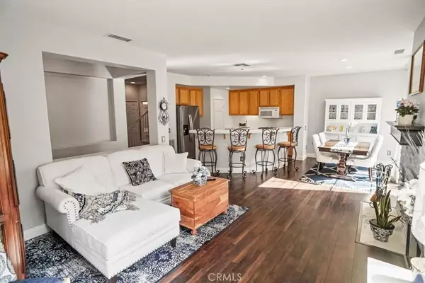 Valencia, CA 91354,28013 Dickason Drive #91