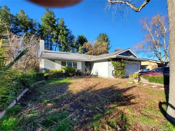 24431 La Glorita Circle, Newhall, CA 91321