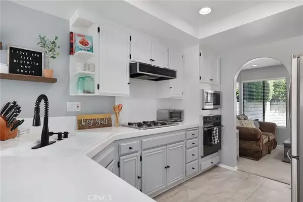 Agoura Hills, CA 91301,29747 Strawberry Hill Drive