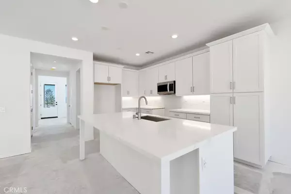 Castaic, CA 91384,28814 Saddle Circle