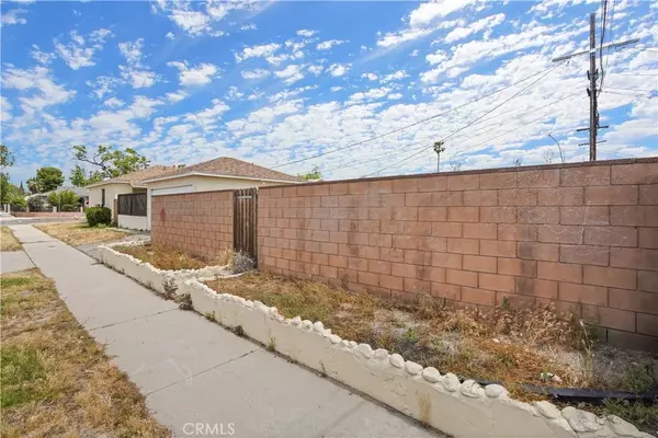 Sun Valley, CA 91352,11156 Wyandotte Street