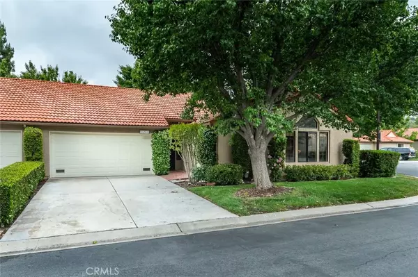 Newhall, CA 91321,26357 Rainbow Glen Drive #250