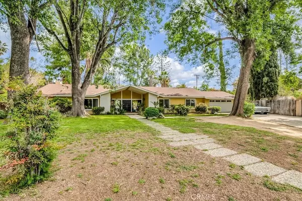 9360 Shoshone Avenue, Northridge, CA 91325