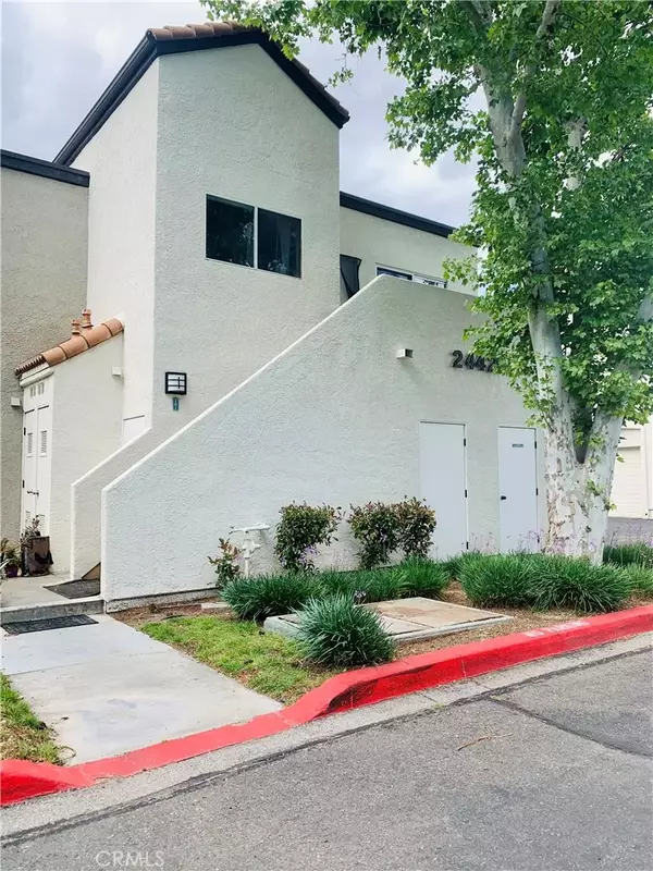 Newhall, CA 91321,24429 Valle Del Oro #203