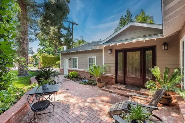 Encino, CA 91436,5152 Gloria Avenue