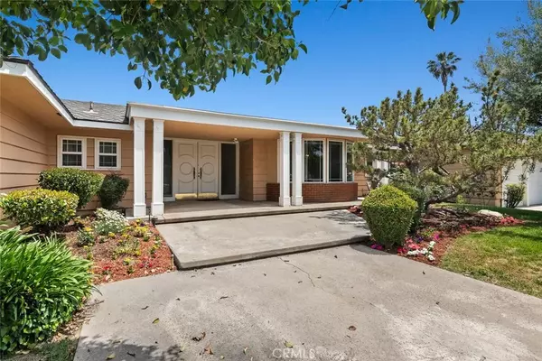 Northridge, CA 91324,9756 Melvin ave