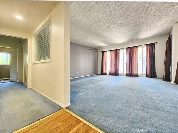 North Hills, CA 91343,16254 Calahan Street