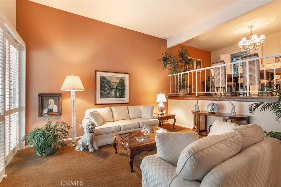 11768 Moorpark Street #E, Studio City, CA 91604