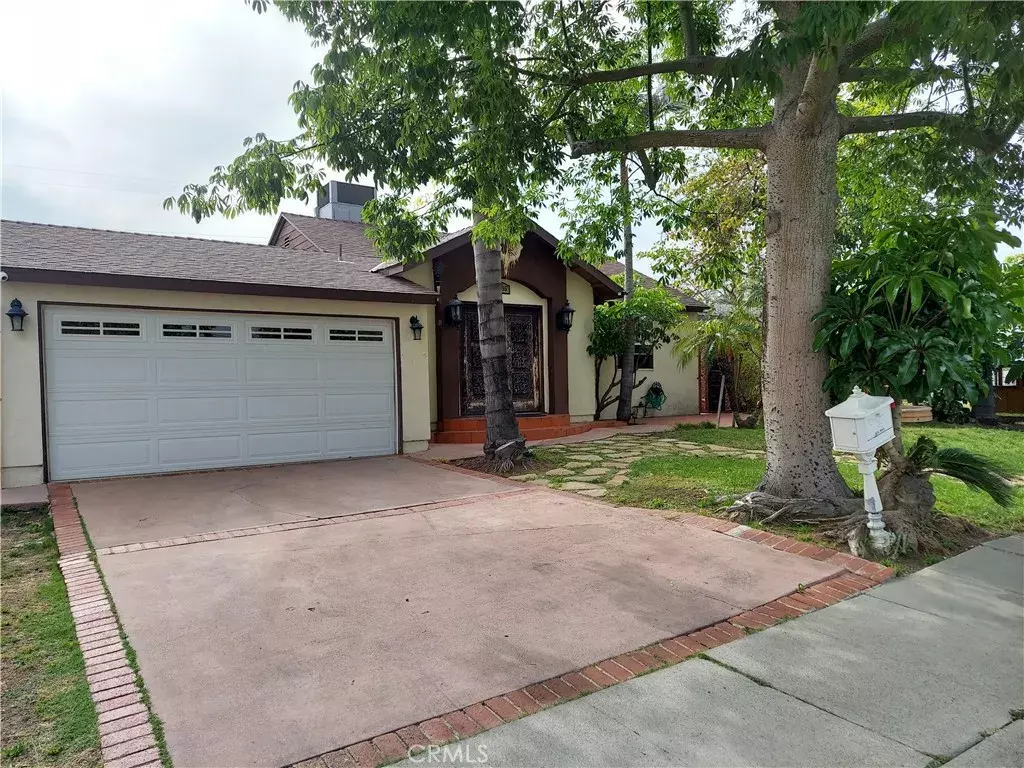 Panorama City, CA 91402,8355 Murietta Avenue
