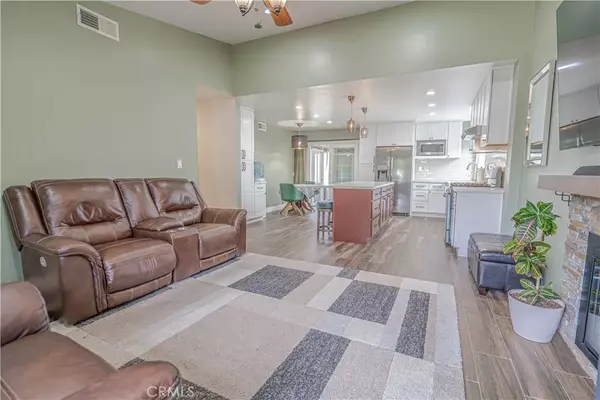 Saugus, CA 91350,27852 Caraway Lane