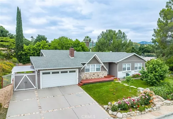 Newhall, CA 91321,24356 Shadeland Drive