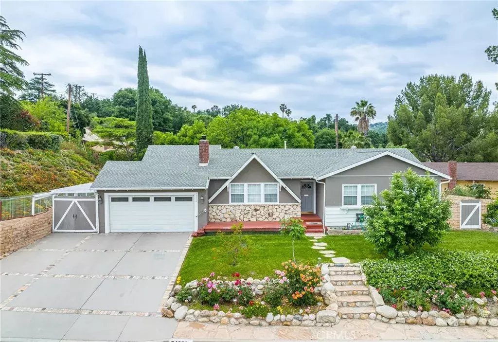 Newhall, CA 91321,24356 Shadeland Drive