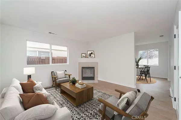 Panorama City, CA 91402,9155 Cedros Avenue #15