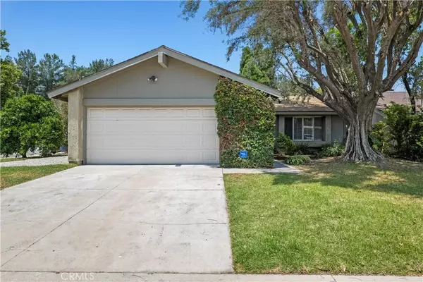 24389 La Glorita Circle, Newhall, CA 91321