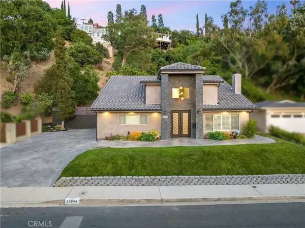 11244 Dona Lola Drive, Studio City, CA 91604