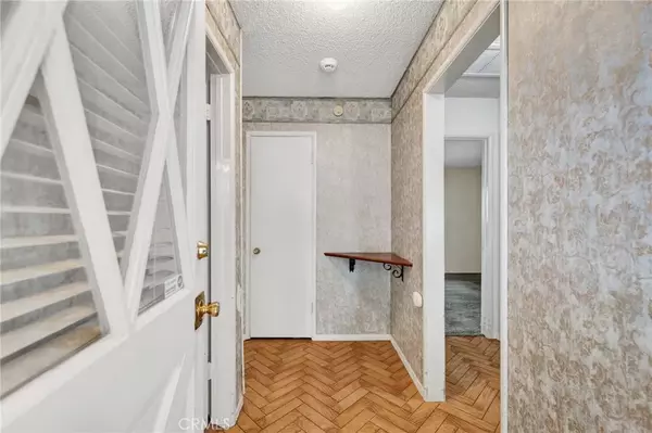 Northridge, CA 91343,16754 Citronia Street