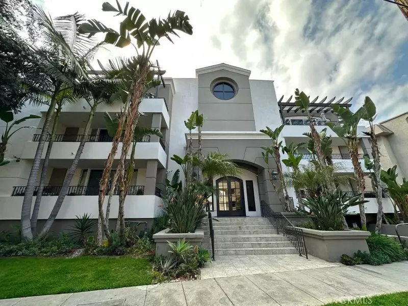 4637 Willis Avenue #202, Sherman Oaks, CA 91403