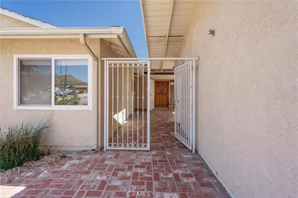 Newbury Park, CA 91320,814 Verna Avenue