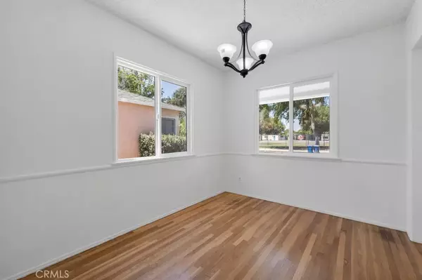 Lake Balboa, CA 91406,17520 Lemay Street