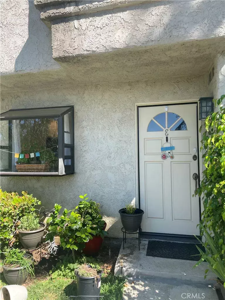 Agoura Hills, CA 91301,5720 Skyview Way #E