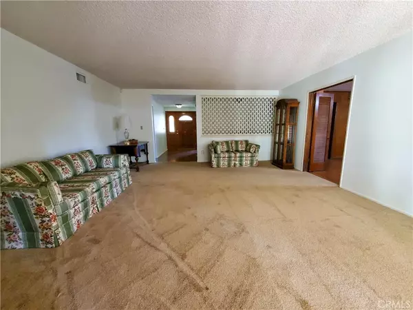 North Hills, CA 91343,15933 Rayen Street