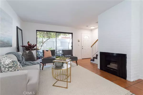 Panorama City, CA 91402,9051 Cedros Avenue #6