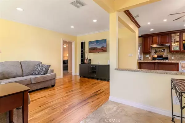 Lake Balboa, CA 91406,6730 Densmore Avenue