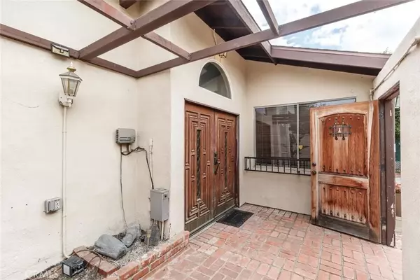 Panorama City, CA 91402,7942 Ventura Canyon Avenue