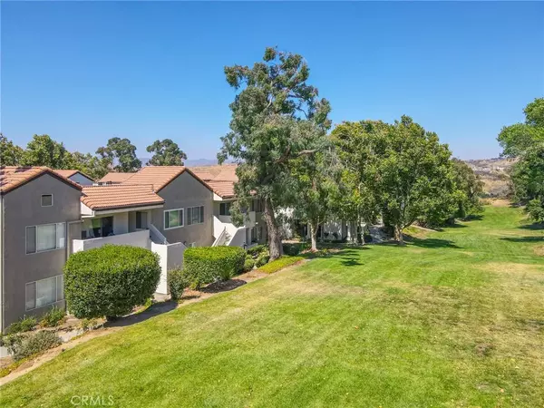 Newhall, CA 91321,24438 Leonard Tree Lane #202