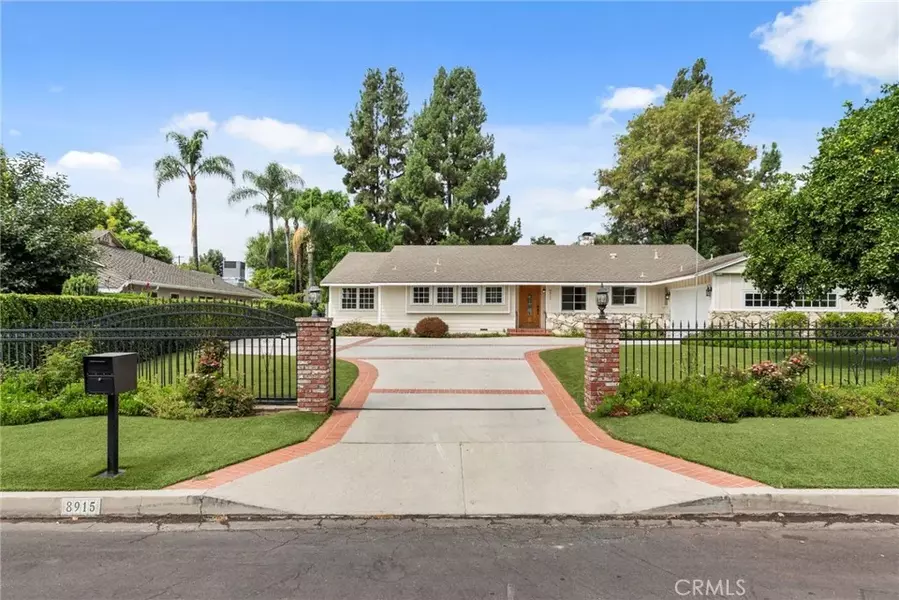 8915 Balcom Avenue, Sherwood Forest, CA 91325