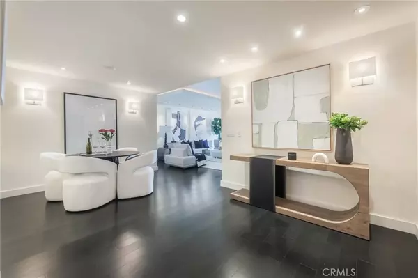 West Hollywood, CA 90069,1100 Alta Loma Road #1102