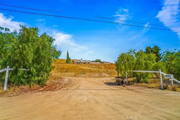 10517 Sierra, Agua Dulce, CA 91390