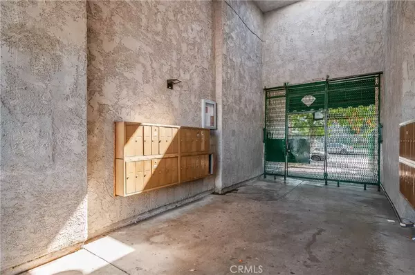 Panorama City, CA 91402,8801 Willis Avenue #37